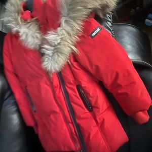 Girls size 6 mackage coat used but in great condition...